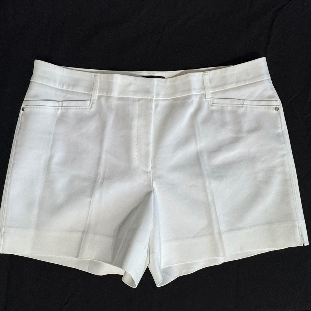 NWT White House Black Market The 5" Short White Size 14P